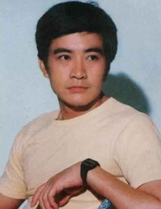 谢园爆料周里京视频,揭秘娱乐圈不为人知的一面 第3张 谢园爆料周里京视频,揭秘娱乐圈不为人知的一面 第3张