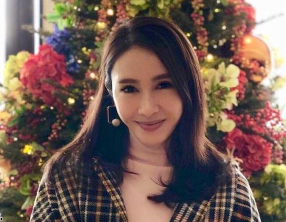 港媒早年爆料黎姿视频,揭秘黎姿早年生活片段  第3张