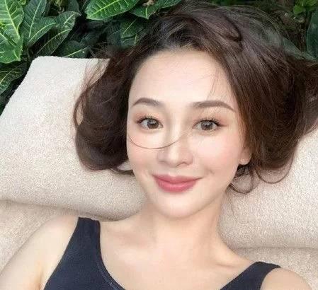 娱乐吃瓜戚薇要退圈了吗,戚薇宣布退圈？揭秘娱乐圈最新传闻背后的真相  第3张