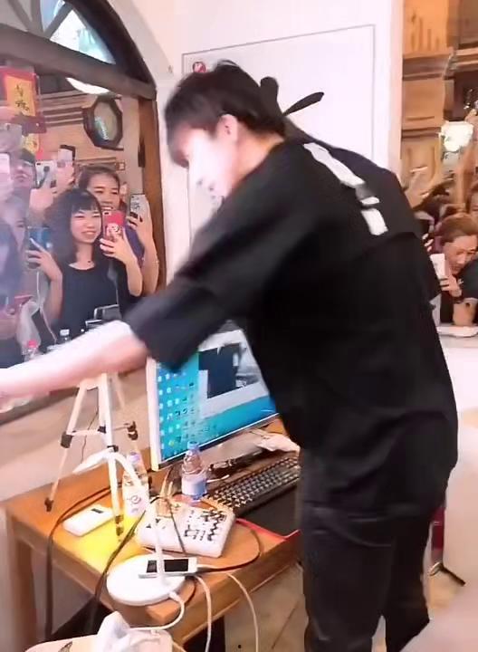 宁哥邻居爆料视频播放,揭秘事件背后惊人真相 第2张 宁哥邻居爆料视频播放,揭秘事件背后惊人真相 第2张