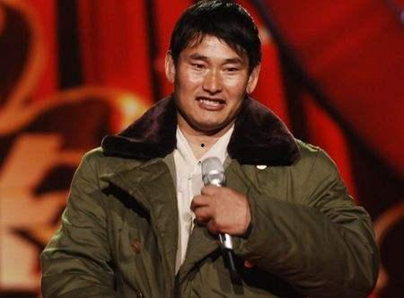 大衣哥最新爆料视频,揭秘娱乐圈不为人知的幕后故事