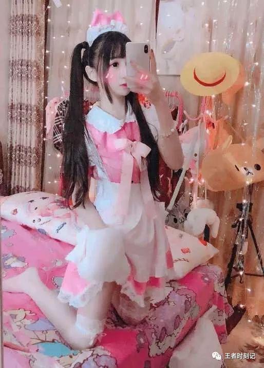 娱乐吃瓜穿上cos,Cosplay盛宴，明星同款造型大揭秘！  第2张